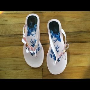 Ted Baker London Flip Flops US 9